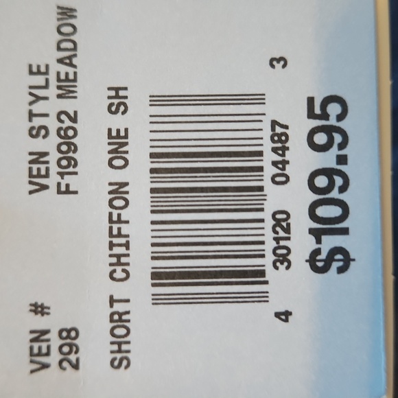 David's Bridal one shoulder bridesmaid dress in meadow color, size 6 - Picture 6 of 6